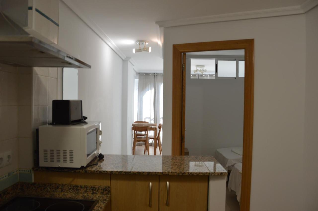 Apts Ara With Pool Μπένιντορμ Εξωτερικό φωτογραφία