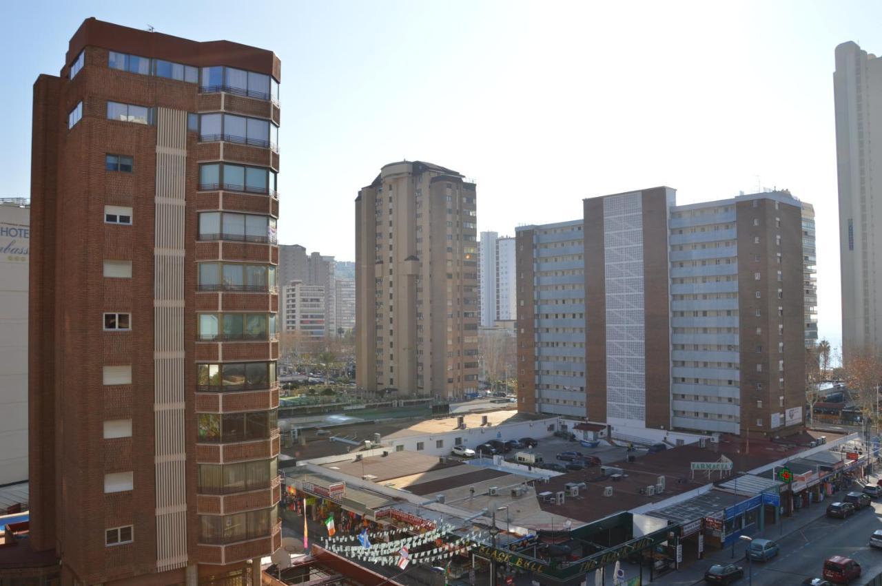 Apts Ara With Pool Μπένιντορμ Εξωτερικό φωτογραφία