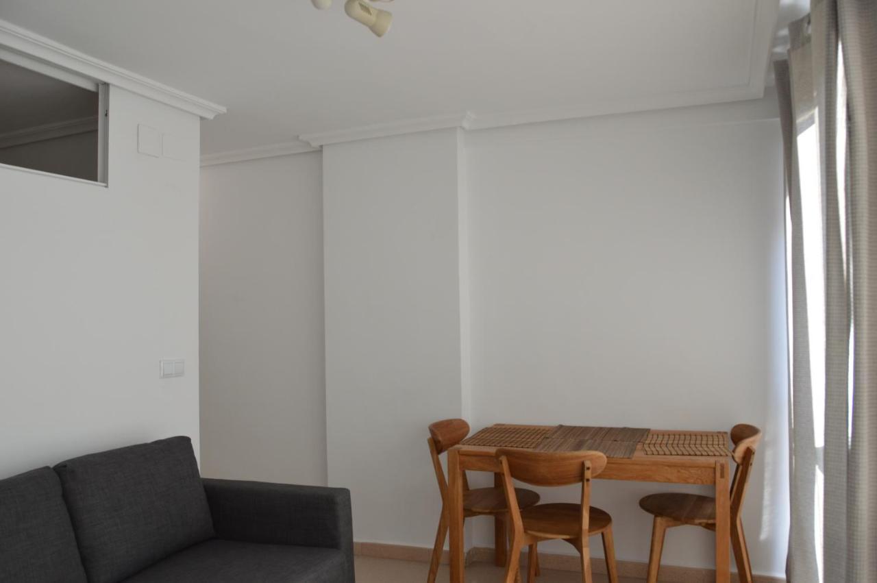 Apts Ara With Pool Μπένιντορμ Εξωτερικό φωτογραφία