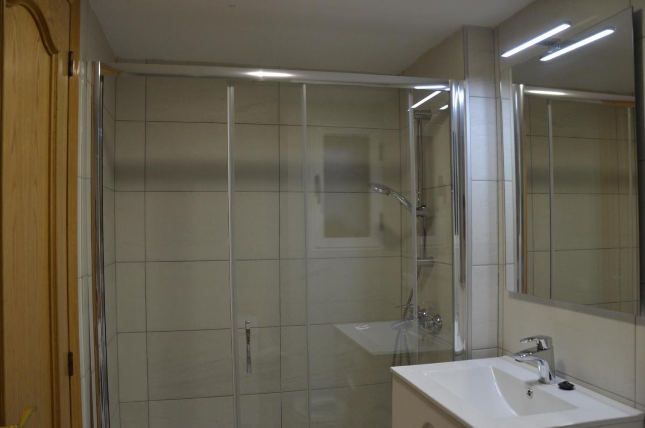 Apts Ara With Pool Μπένιντορμ Εξωτερικό φωτογραφία