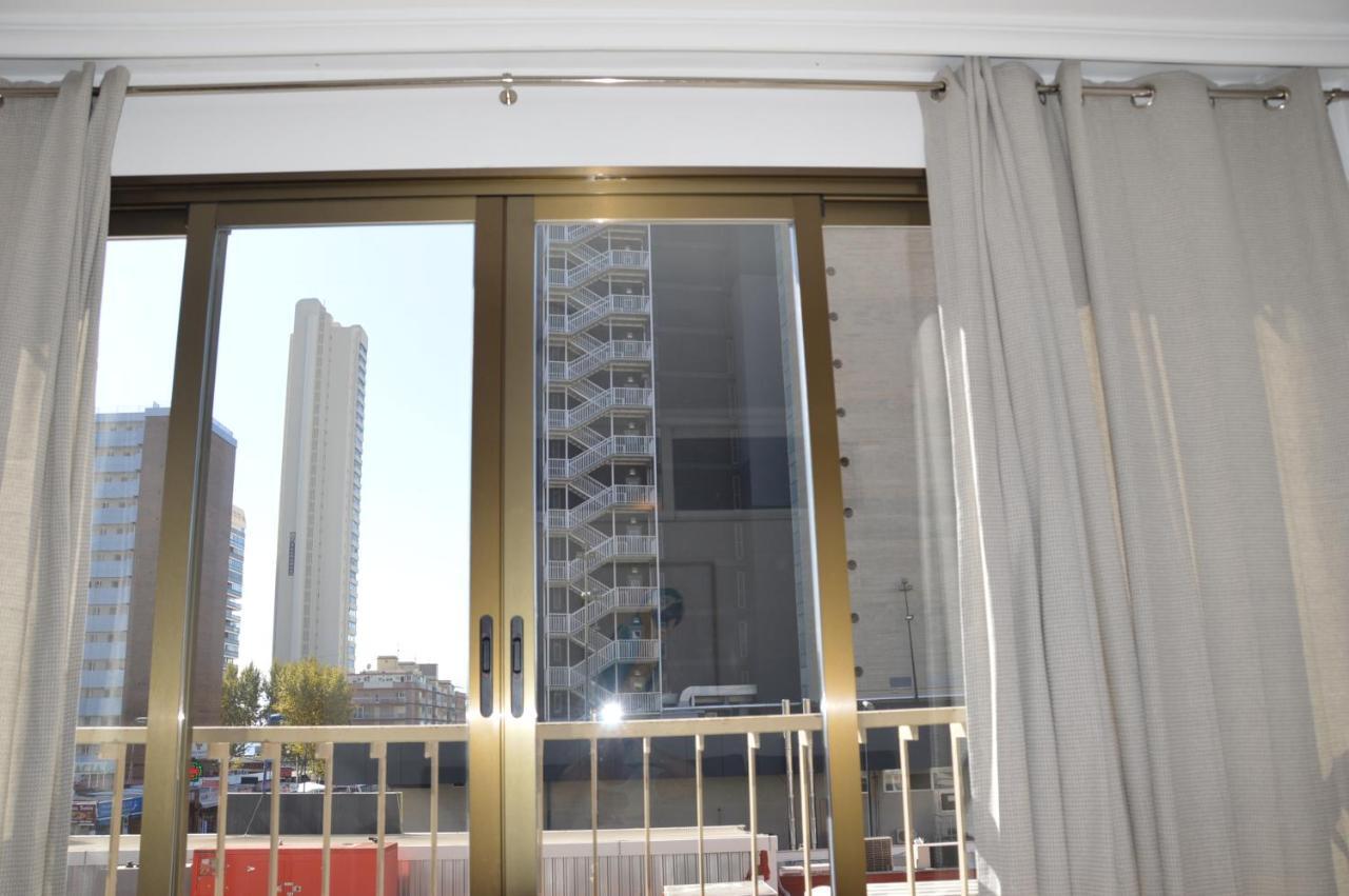 Apts Ara With Pool Μπένιντορμ Εξωτερικό φωτογραφία